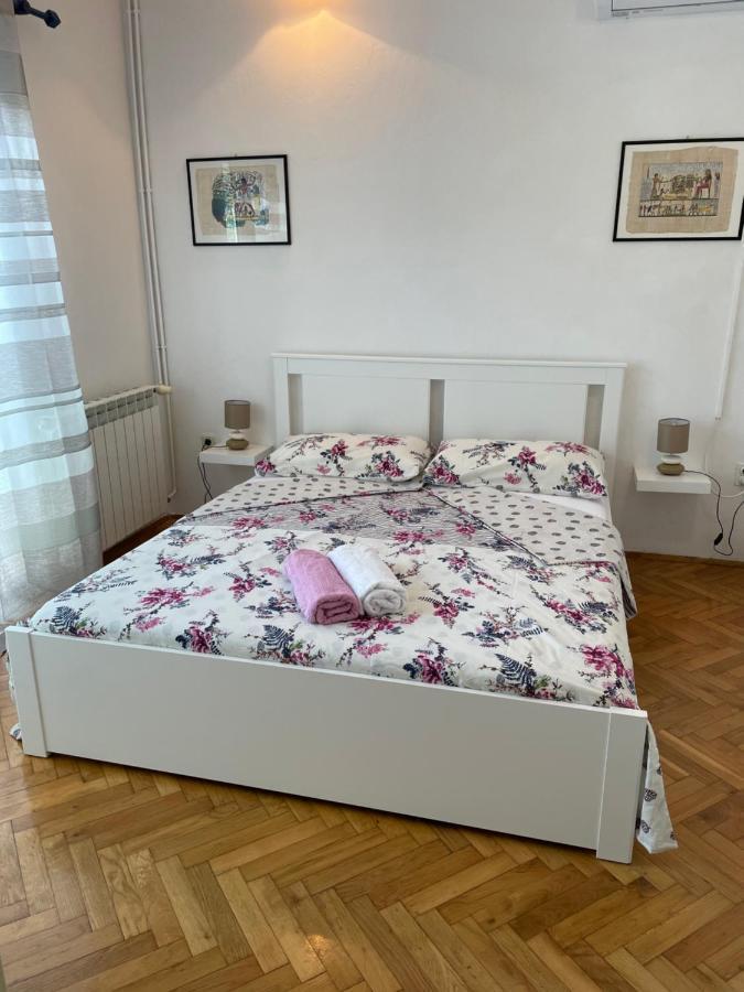 Apartments Mornar Poljica  Buitenkant foto