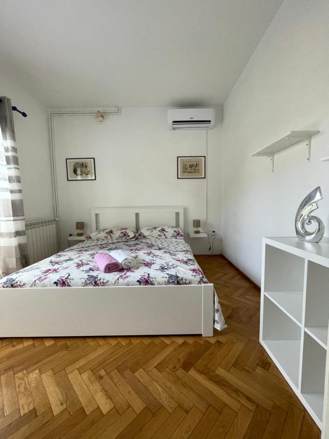 Apartments Mornar Poljica  Buitenkant foto
